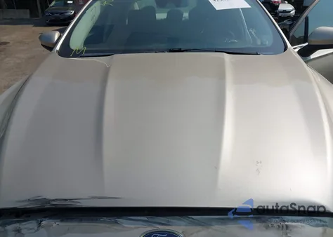 2019 Ford Fusion Se z USA, uszkodzony, nr VIN 3FA6P0HD4KR203656